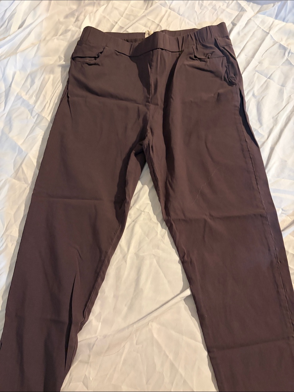 Women's Slim Stretch Pants in Dark Brown